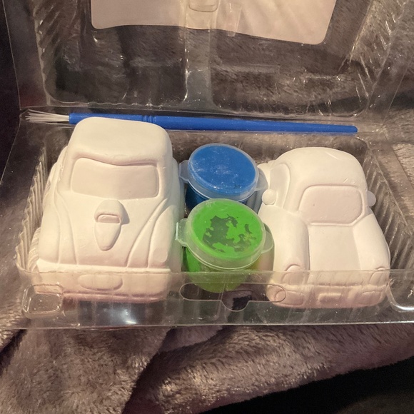 New Melissa & Doug Decorate-Your-Own Race Car Bank and Plaster Car Set - Picture 10 of 13